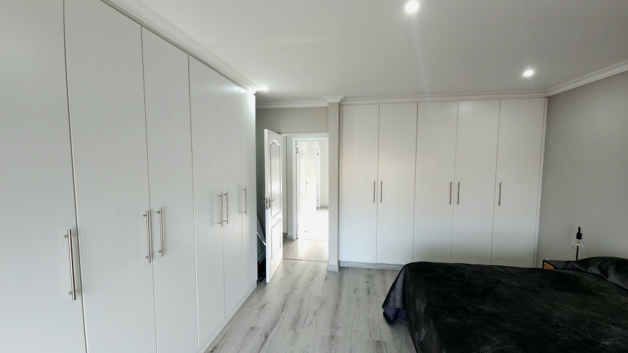 3 Bedroom Property for Sale in Monte Christo Western Cape